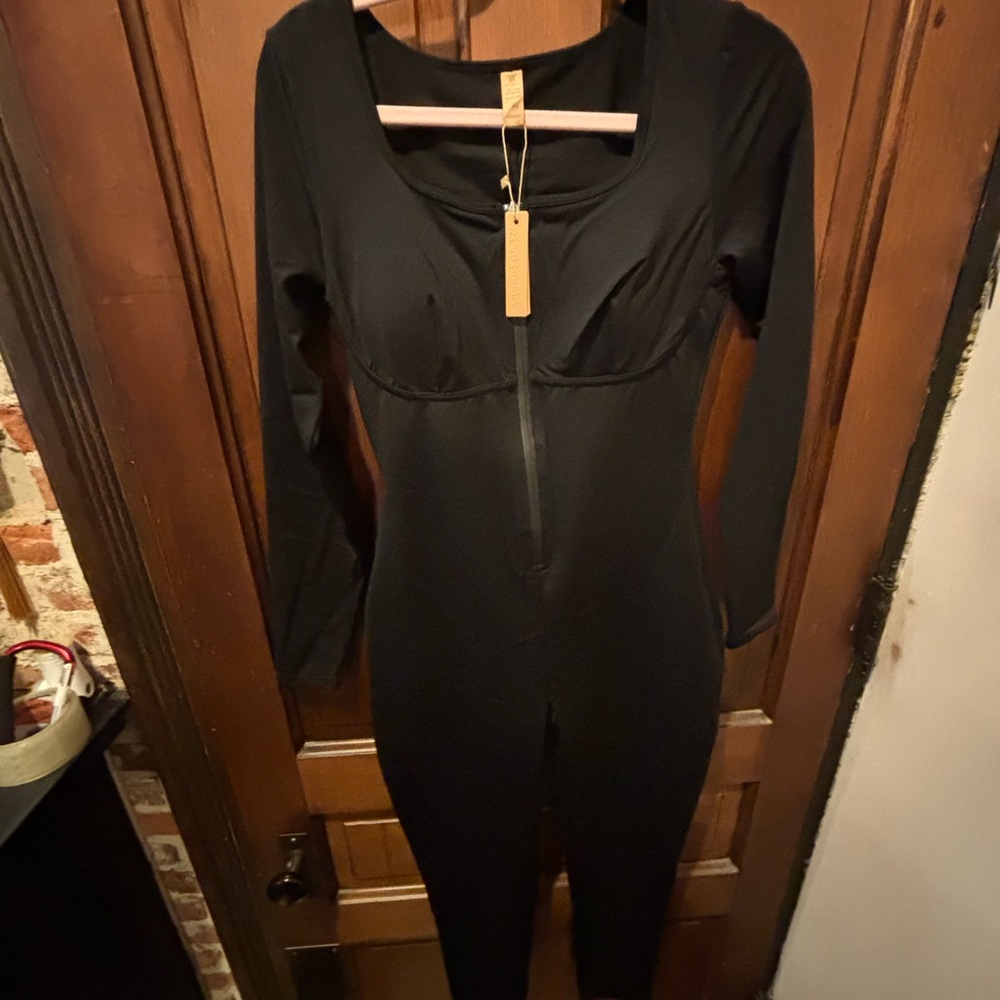 SHAPELLA+ Black Jumpsuit - XL